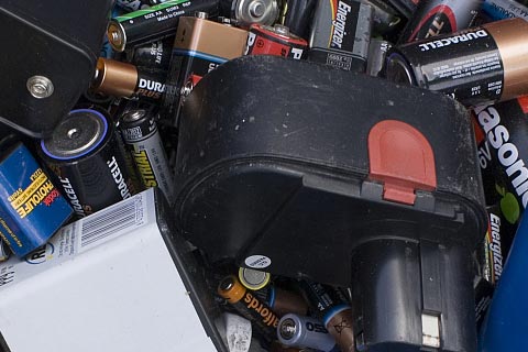 荆门沙洋正规公司回收钴酸锂电池,废铅酸电池回收